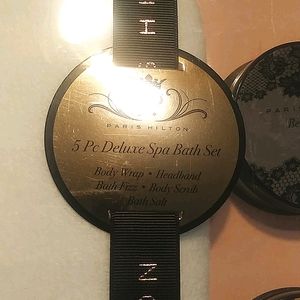 Paris Hilton 5 Pc Deluxe Spa Set
